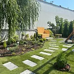 Leo Apartment Free Parking - President Palace