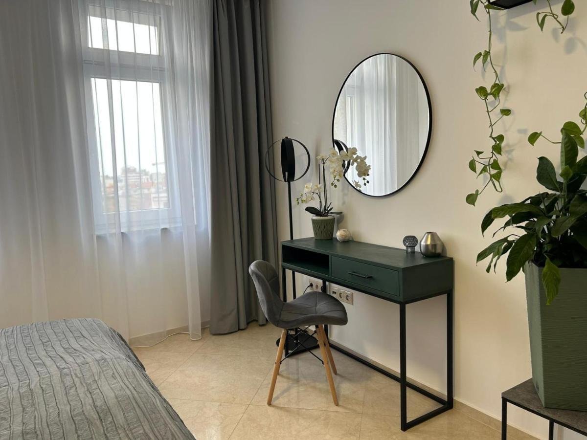 Leo Free Parking - President Palace Apartmán *