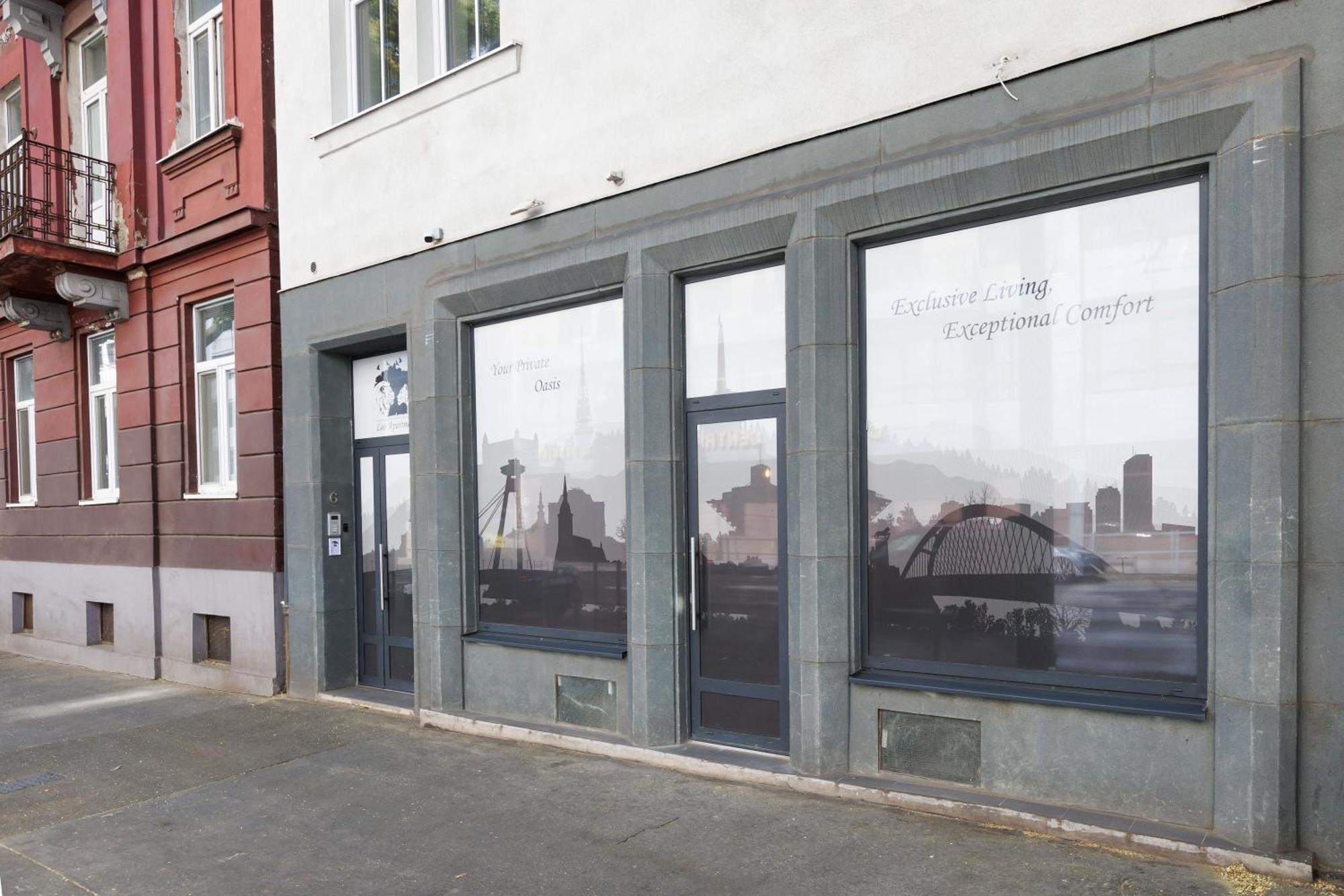 Leo Free Parking - President Palace Bratislava