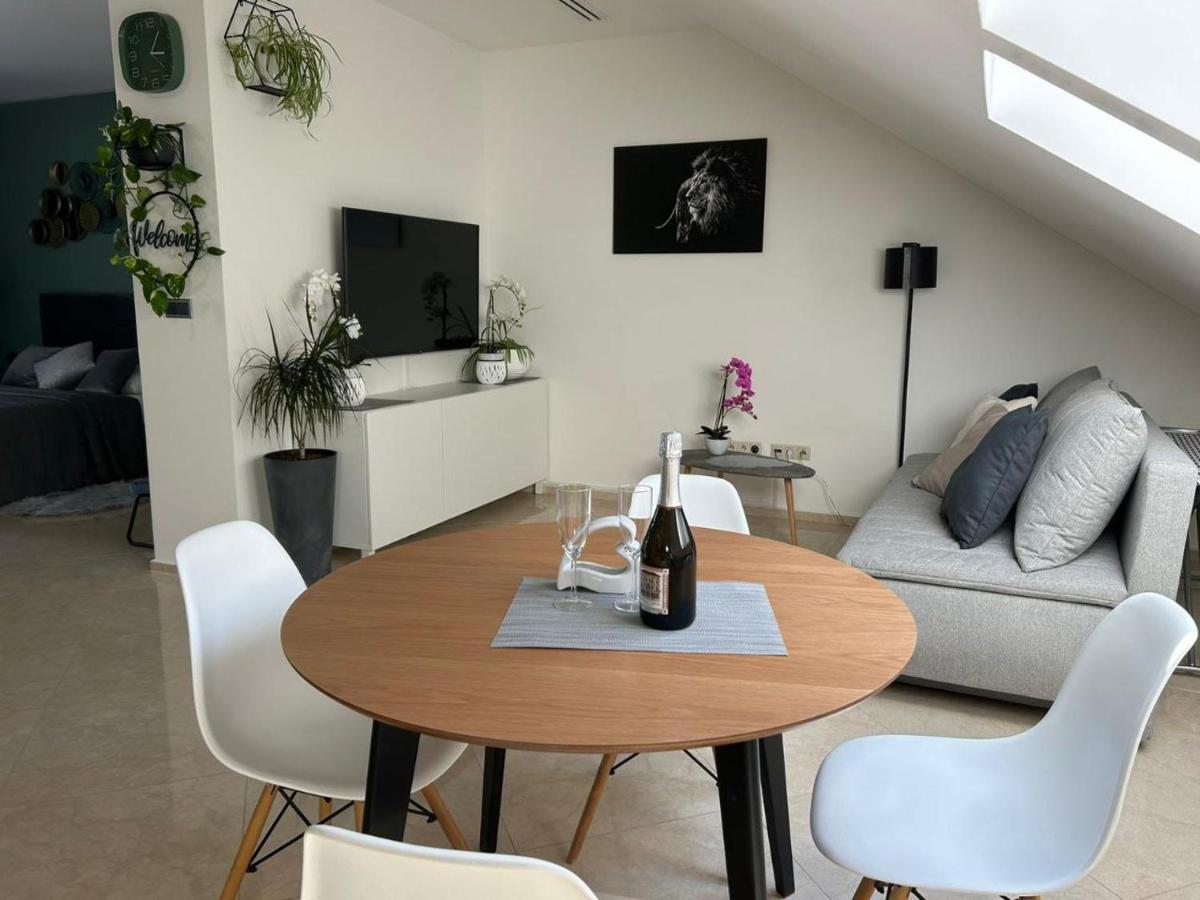 Appartement Leo Free Parking - President Palace Bratislava